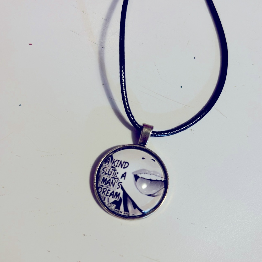 4/10$ New Prison School Anime Necklace
